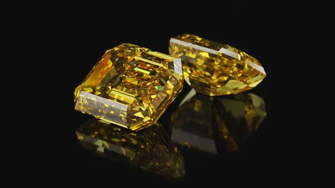 Podívejte se. Šperkařství rozdělilo rekordní žlutý diamant vedví